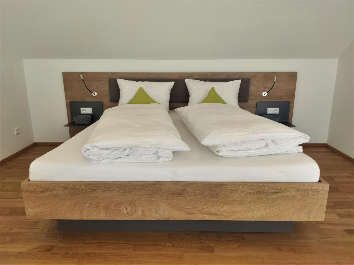 Hecklers Seepanorama Appartements Uberlingen Bagian luar foto